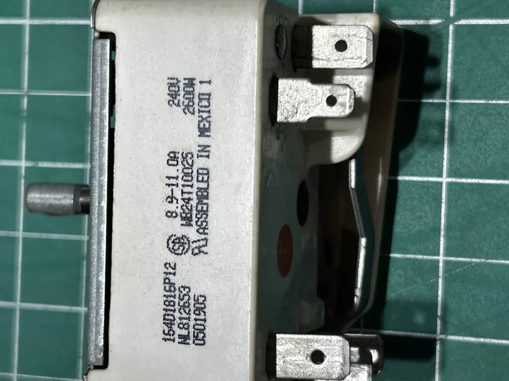 GE Range 164D1816P12 Infinite Burner Switch Control AZ168148 | Sl193