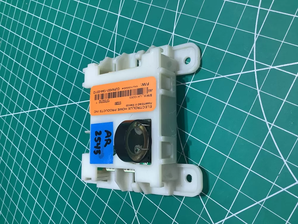 Frigidaire AP5950047 137332702 A00537602 Washer Control Board AZ165500 | AR2545