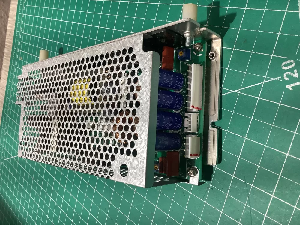 TDK-Lambda ZWQ130-5224/A  100-240VAC  ZWQ80-6224  3.40.77855  8ES.UK  211CB9-0044W1122  Str.40 77855 TDK-LAMBDA Switching Power Supply