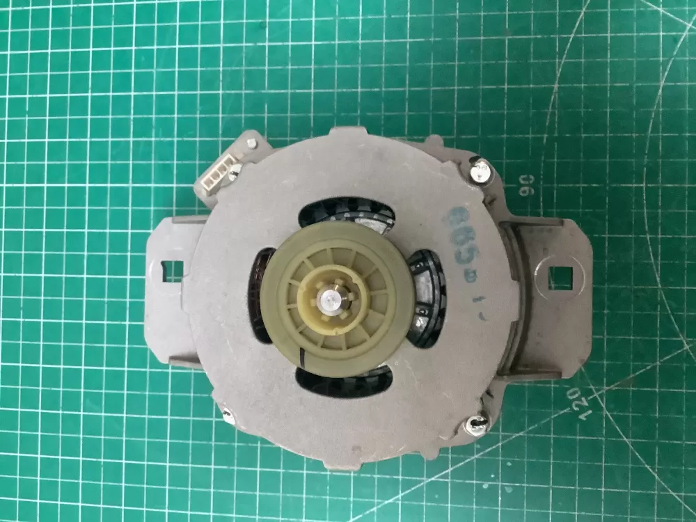 Whirlpool W10677715 WPW10677715 Washer Drive Motor AZ224178 | SLA388