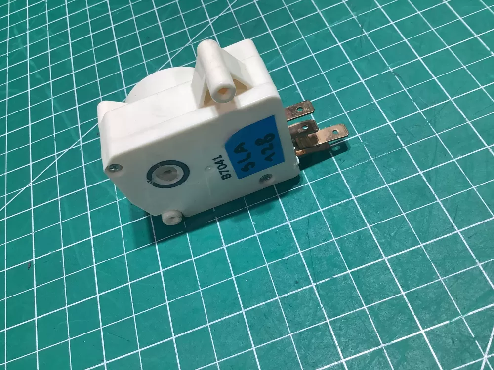 Frigidaire Kenmore 215846604 Refrigerator Defrost Timer AZ159607 | SL128