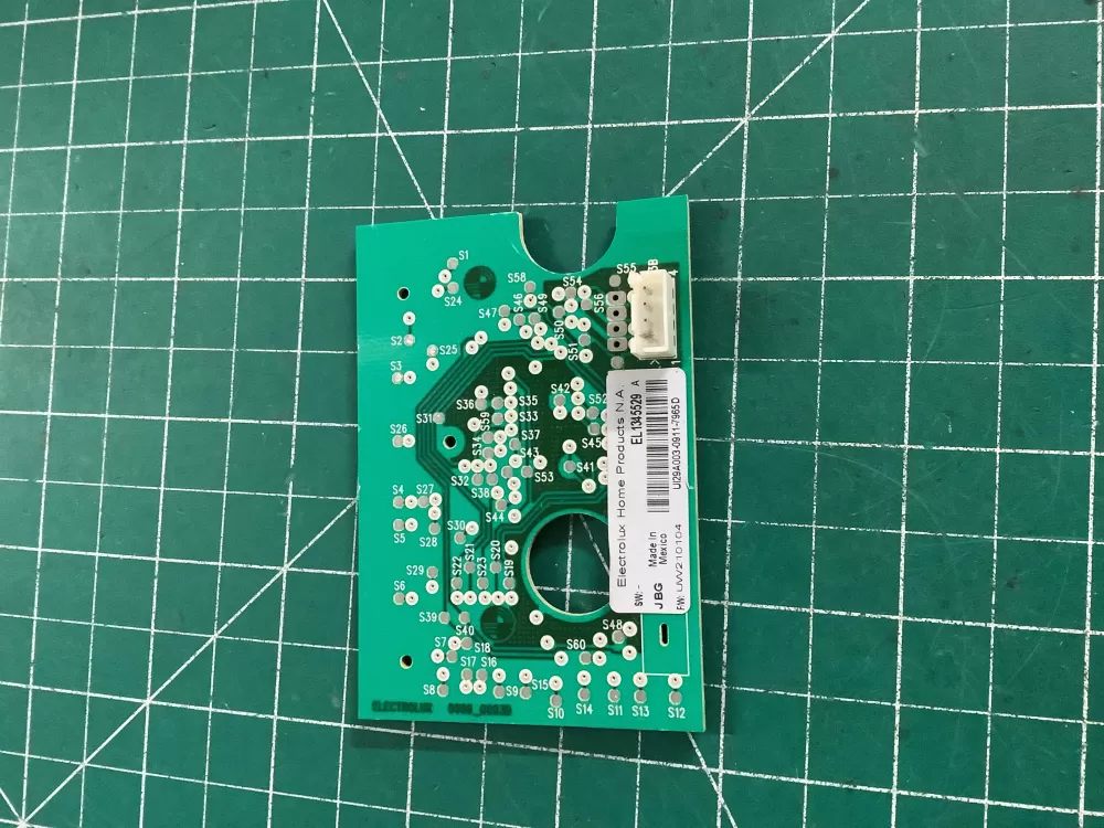 Electrolux EL1345529 A 1345529A Washer Control Board AZ167905 | NR2572