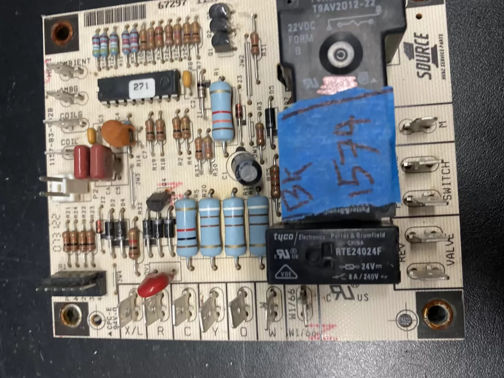 York Coleman 67297 1157 902  Defrost Fits Used Control Board AZ15812 | BK1574