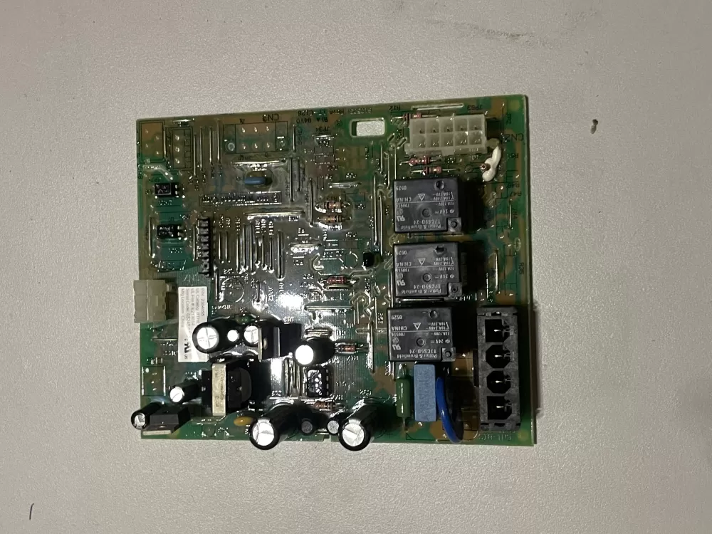Whirlpool WPW10135090  AP6015557  W10135090  2252189  2252189EXCR  2255239  2255239EXCR  2304056  2304056EXCR  2304095  2304095EXCR  PS11748838  W10135090R  W10135090REXCR Refrigerator Main Control Board