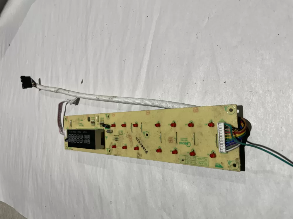 Magic Chef E173873  EMLAUXX-21-K-CKD Microwave Display Board