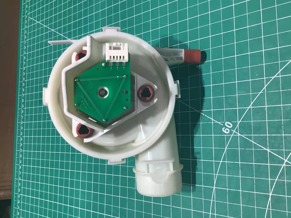 Bosch 9001211107 Dishwasher Drying Fan AZ168845 | SL247