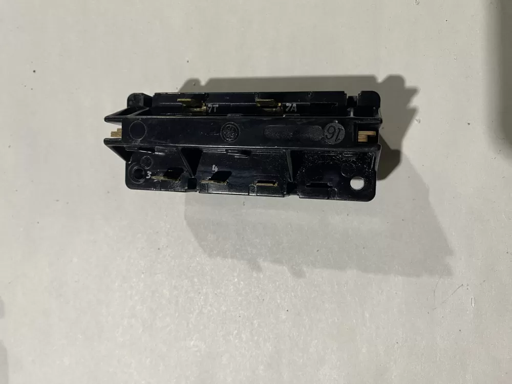 Maytag 207367 Washer Control Board Switch AZ140831 | BK2366