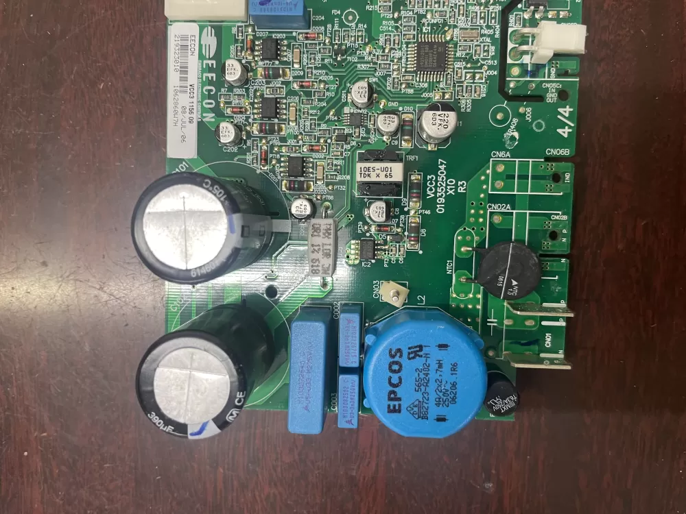 GE Refrigerator 219323010 Main Control Board AZ33725 | KM70