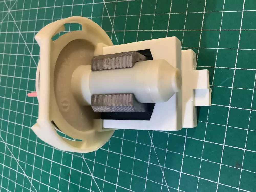 KitchenAid Kenmore 8268411 Dishwasher Drain Pump AZ195657 | SL256