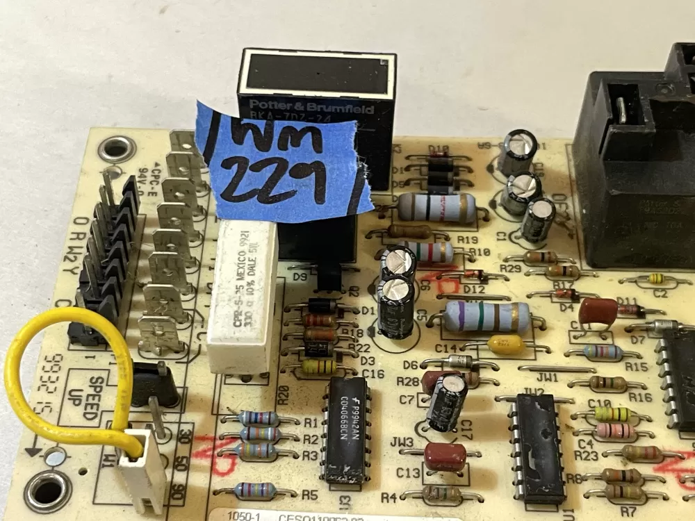 Carrier Bryant 1050 83 6A  Defrost Control Board AZ110649 | Wm229