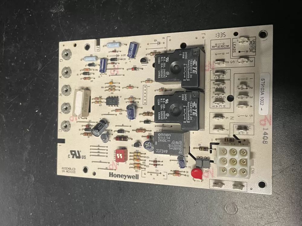 Honeywell ST9103A 1002  ST9103A1002 Furnace Fan Circuit Control Board