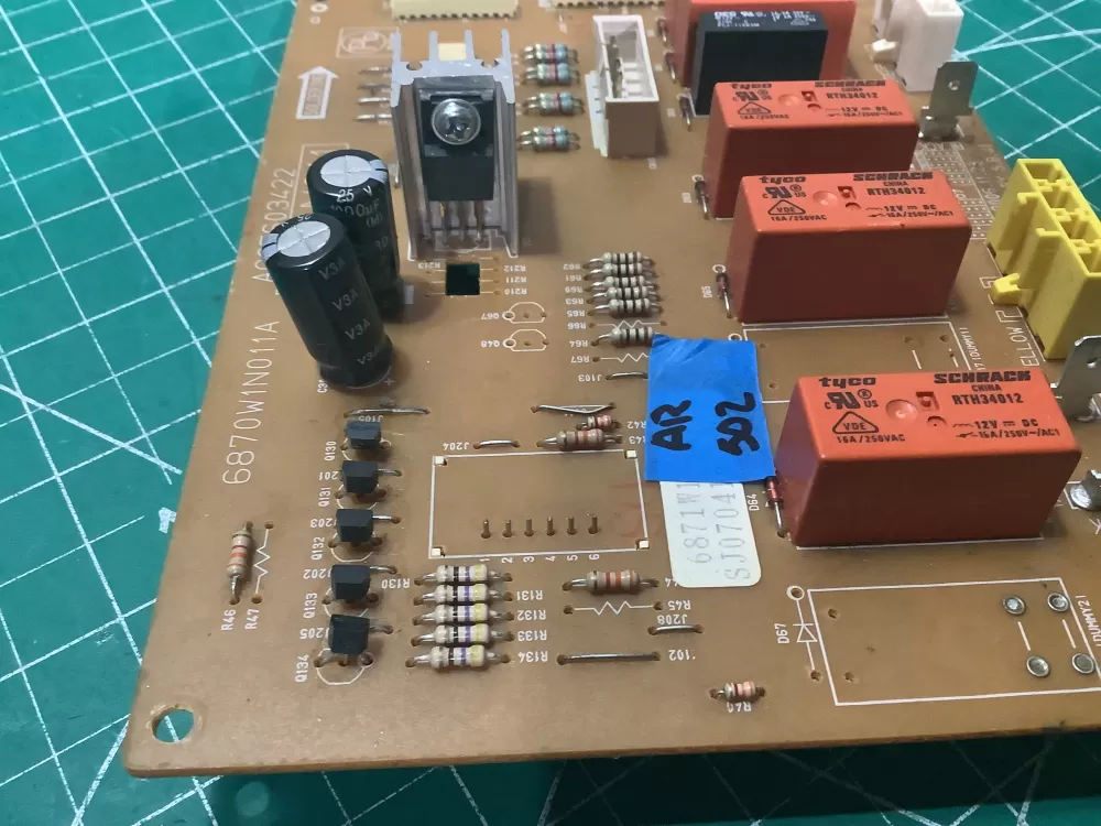 LG 6870W1N011A Range Oven Control Board Used AZ187961 | AR502