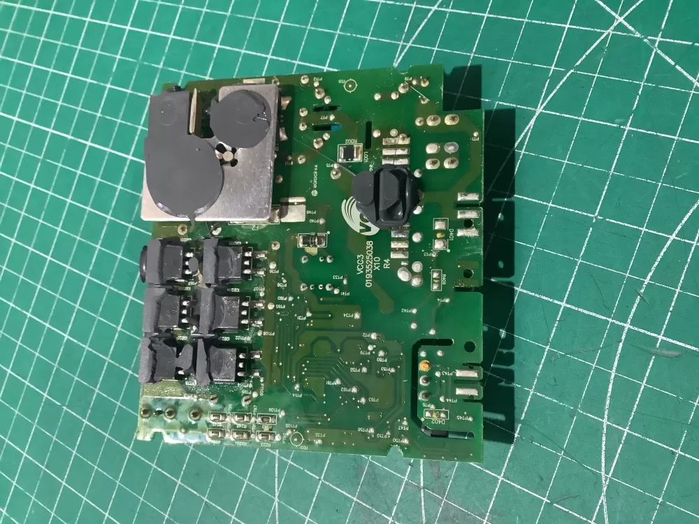 GE 219323004 10887202HZ Refrigerator Control Board Circuit