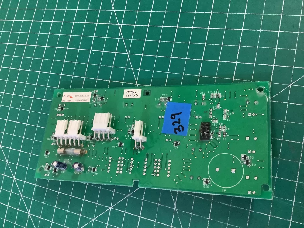 GE Hotpoint 200D7355G006 Refrigerator Control Board Dispenser AZ203396 | NR329