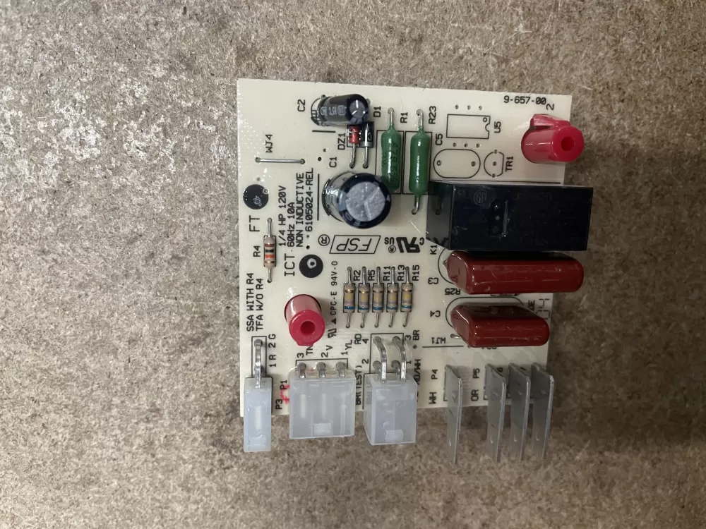 Kenmore  Whirlpool  KitchenAid  Amana  Maytag  Roper  Estate WPW10366605  W10366604  W10135900  W10366605  2210005  2213456  2213457  2213475  2213476  2213489  2213490  2252148  2252150  2303822  2303837  2304069  PS11753802  W10135053  W10135899  W10135900R  W10351622  W10351625  W10351626  W10353224  W10366608 Refrigerator Adaptive Defrost Control