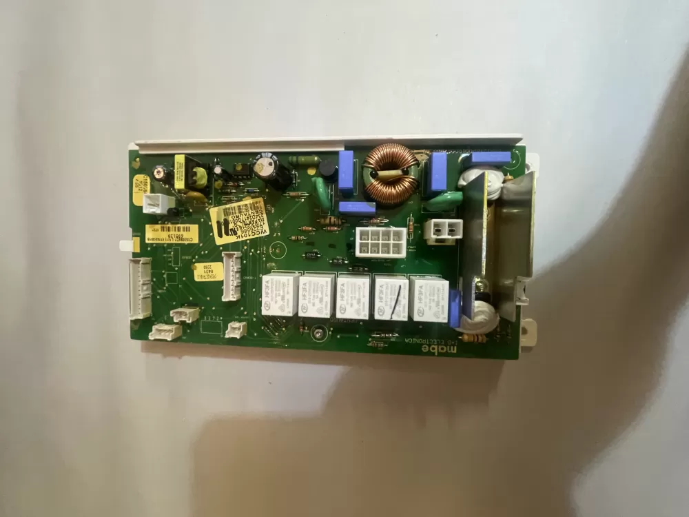 GE  Hotpoint WCC101K  234D2417G001R001 Washer Control Board