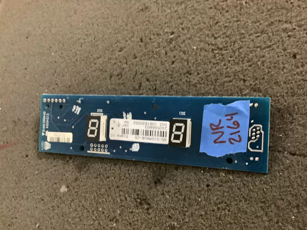 Frigidaire Kenmore 240596801 Refrigerator Control Board AZ118808 | NR2164