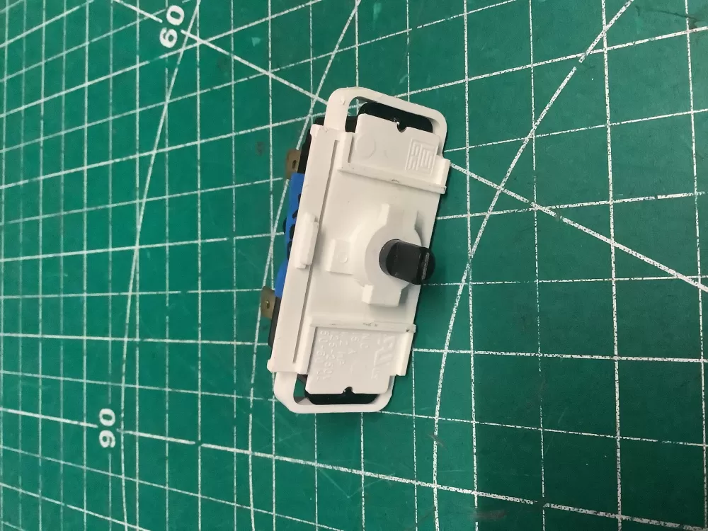 Frigidaire 131628900 Dryer Start Switch AZ207564 | SL160