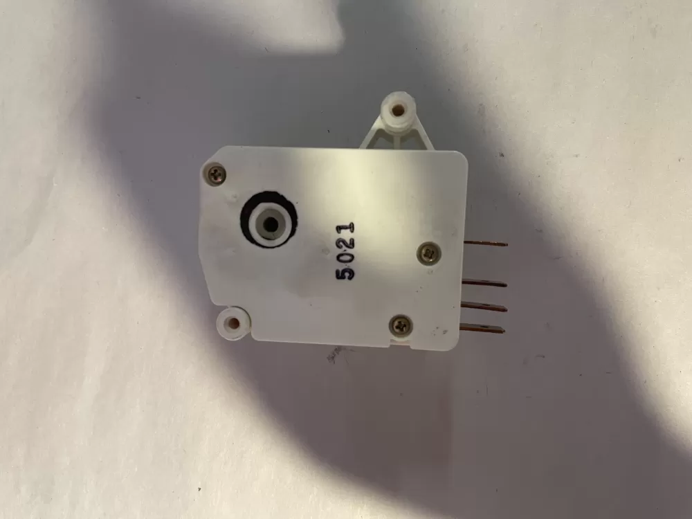 Refrigerator Defrost Timer TMDJ830RE9 AZ198338 | KM2728
