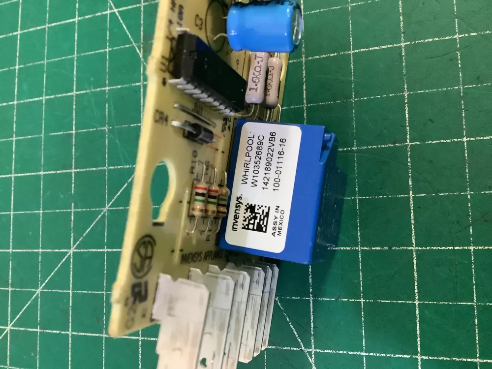 Whirlpool W10352689C Refrigerator Control Board AZ204074 | NR335