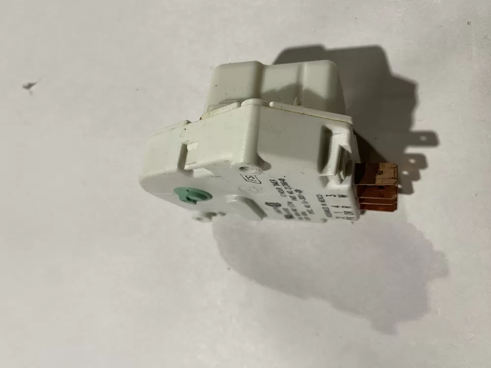Whirlpool Kenmore W10822278 Refrigerator Defrost Timer AZ141966 | BK2388
