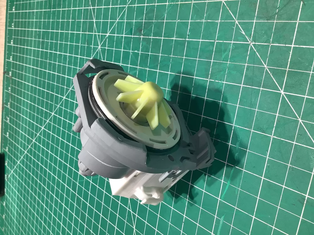 Whirlpool W10724439 Dishwasher Water Drain Pump Motor AZ150471 | AR197