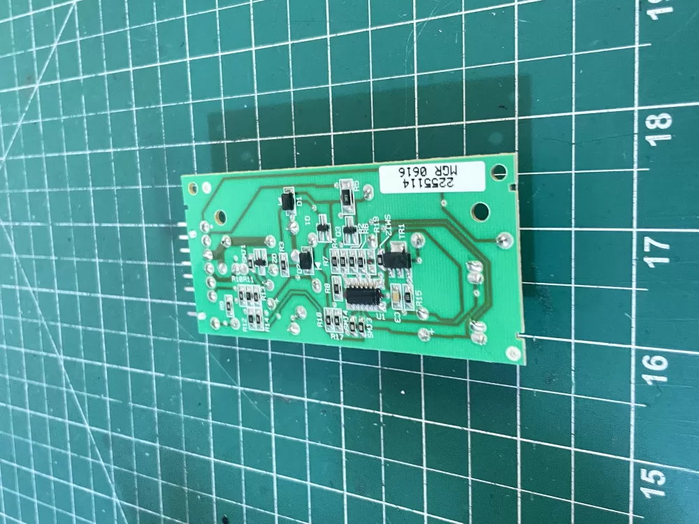 Whirlpool W10757851 4389102 Refrigerator Ice Control Board AZ200819 | Wm2160