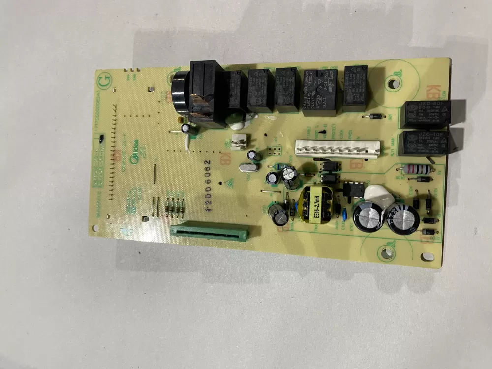 GE MD12001LB EMLAAGE-04-K 17170000008243 Microwave Control Board