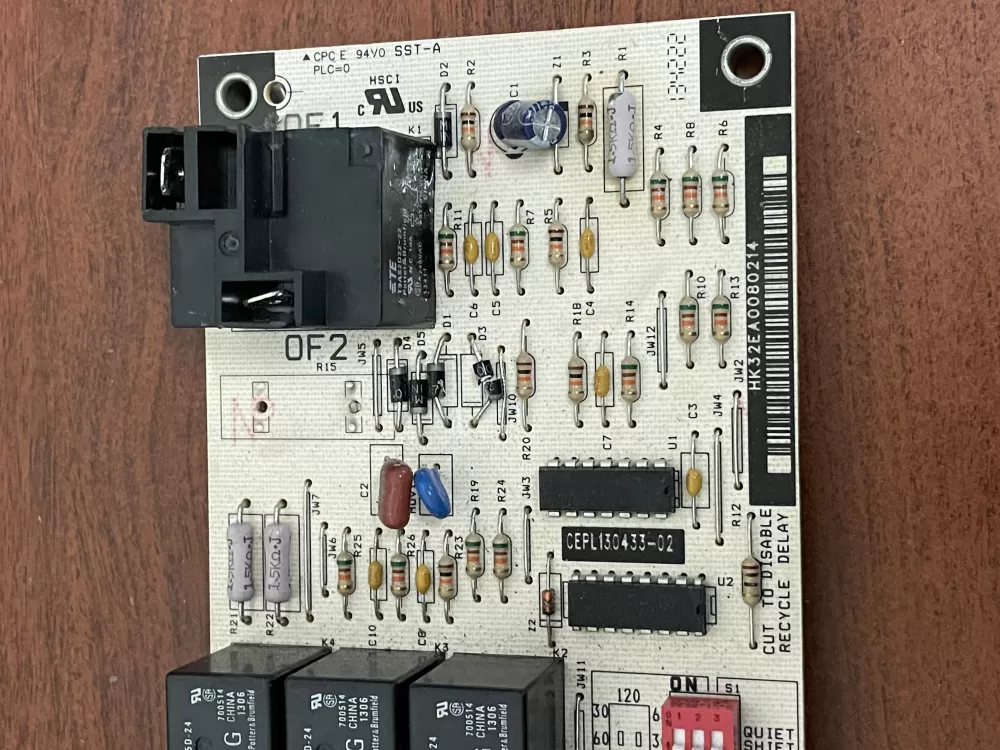 Carrier Bryant CEBD430433-09A Furnace Control Board AZ28550 | KM248