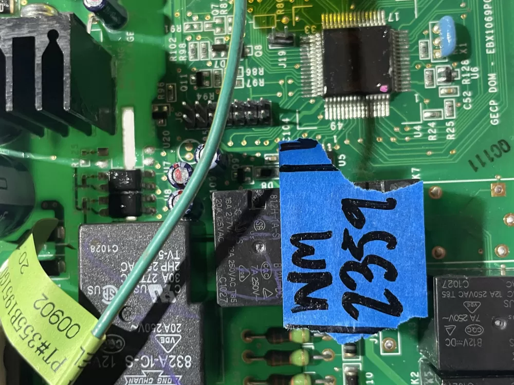 GE 200D4852G024 200D4852G025 Refrigerator Control Board AZ144958 | Wm2359