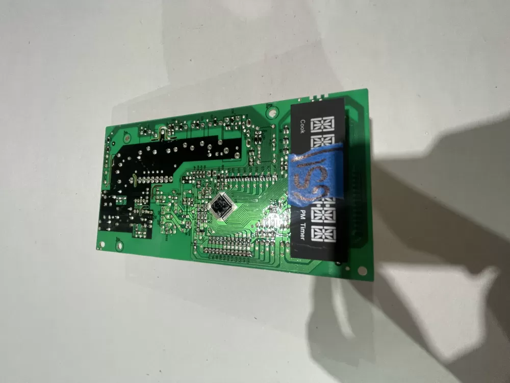 GE MD12001LB EMLAAGE-04-K 17170000008243 Microwave Control # AZ186094 | KM651
