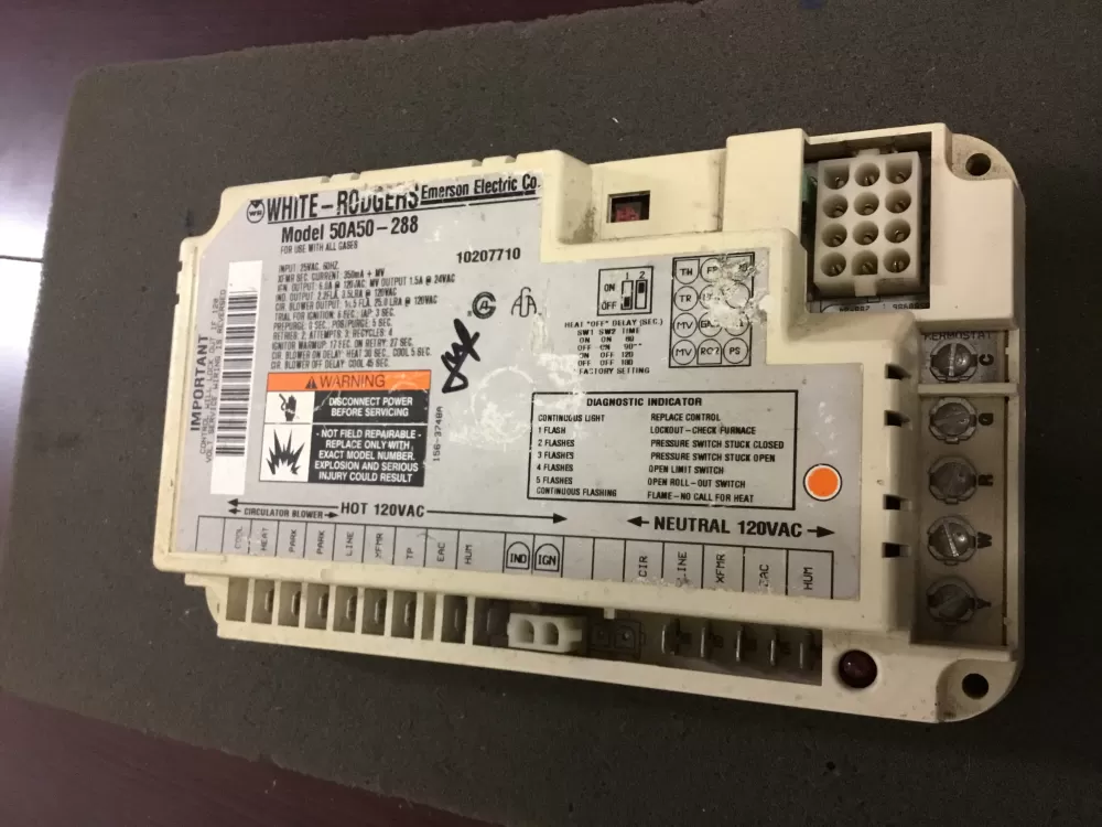 Goodman  White Rodgers 50A50-288 Furnace Control Board
