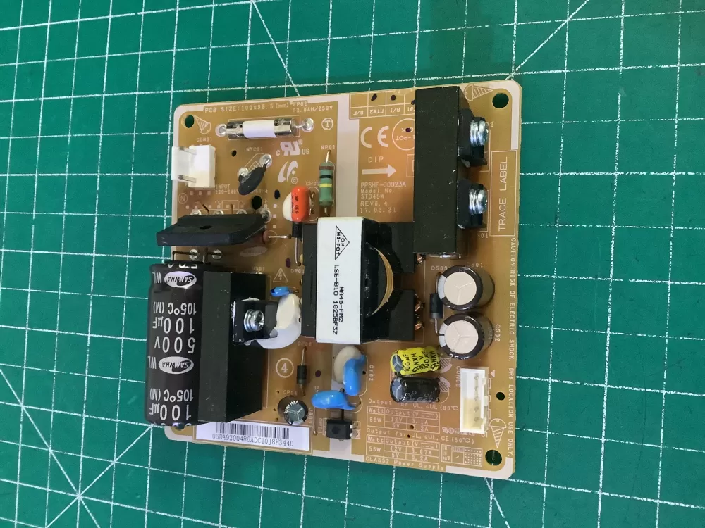 Samsung DA92 00486A Refrigerator Control Board AZ211623 | NR1768