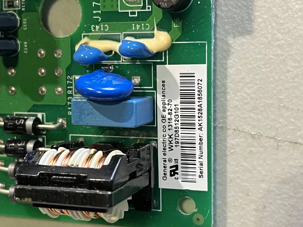 GE LG 197D8512G101 70213160101GA Refrigerator Control Board AZ44236 | V429