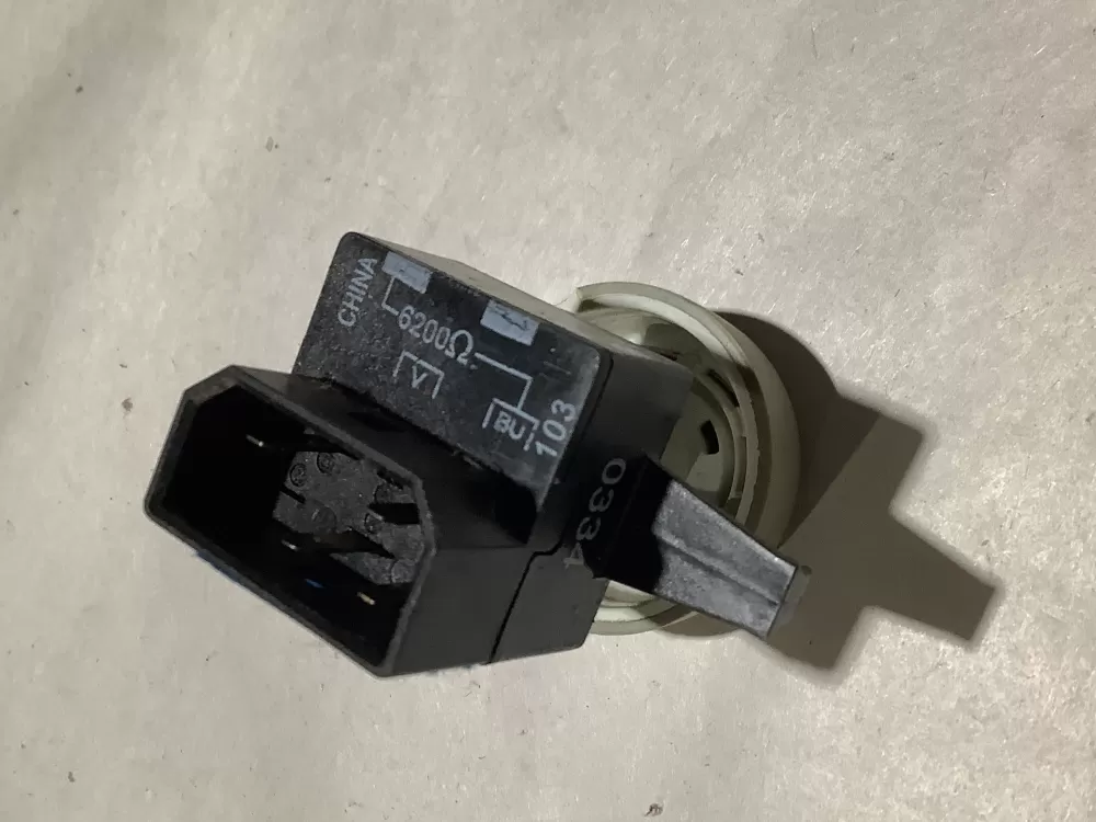 Maytag KitchenAid Kenmore AP6008373 Dryer Start Switch AZ116239 | Sl200