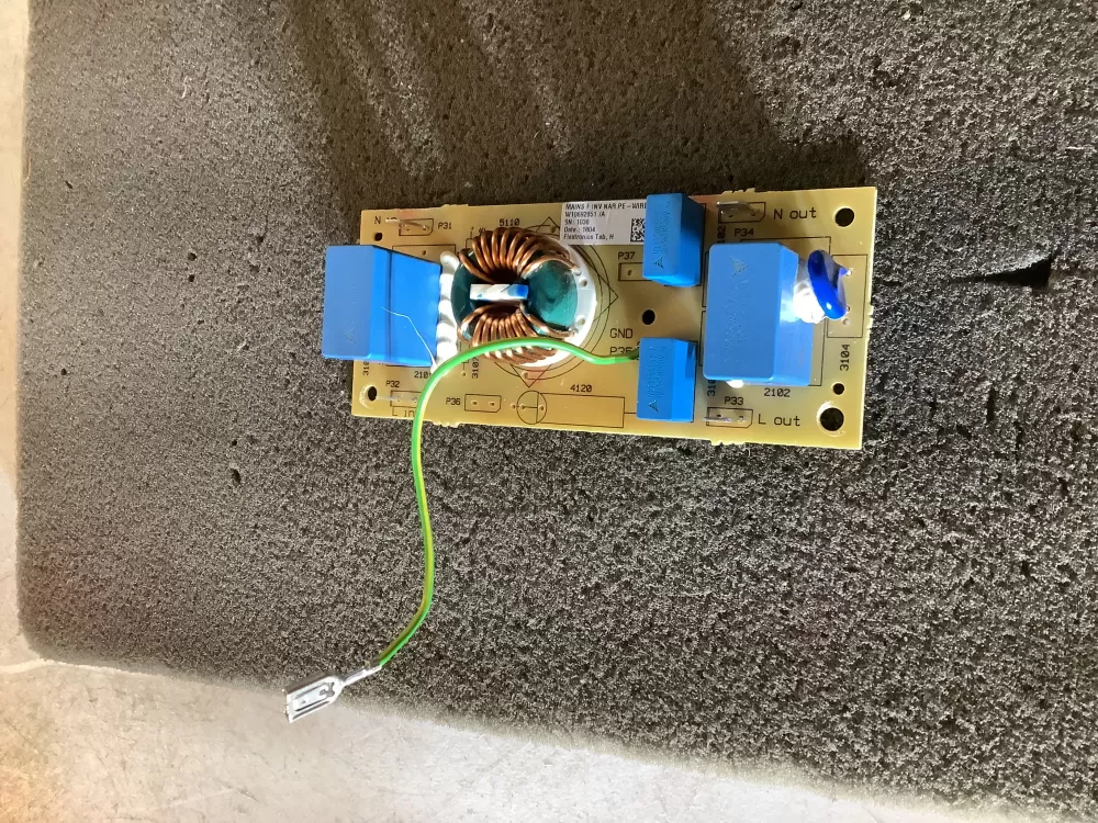 Maytag W11398764 Oven Control Board Noise Filter AZ110758 | NR552