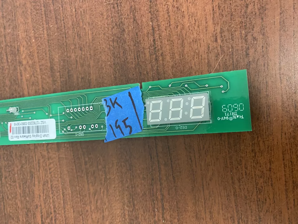 Maytag W10207861 Refrigerator Control Board Temperature Display AZ30346 | BK195