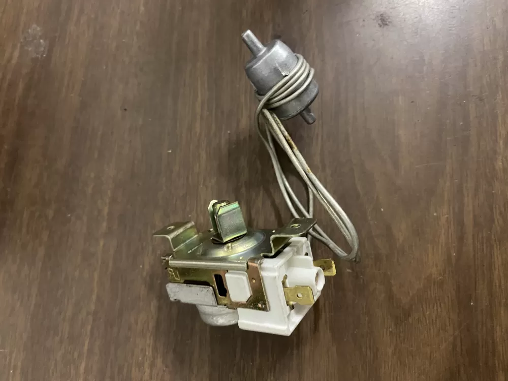 Magic Chef 3ART5C161 Refrigerator Thermostat AZ31584 | BK1673