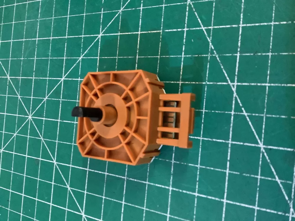 Kenmore  Frigidaire  Electrolux 137493300  AP5650536  2689023  PS5574046  EM3632-03 Washer Control Switch