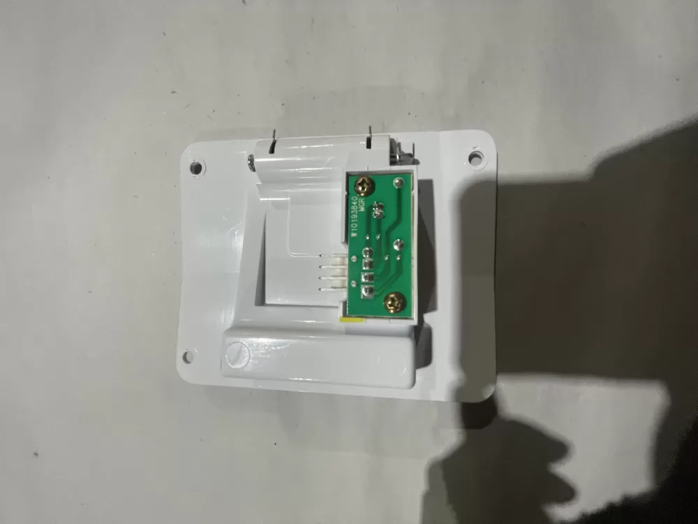 Whirlpool W10757851 4389102 Refrigerator Ice Control Board AZ188288 | KM2670