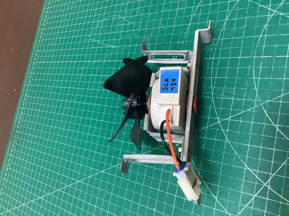 Panasonic 197D2038P009 Evaporator Fan AZ226863 | SLA134