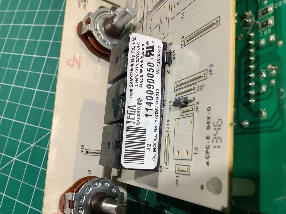 GE 175D5261G032 EBX1129P004 WH12X10525 Washer Control Board AZ143404 | NRV757