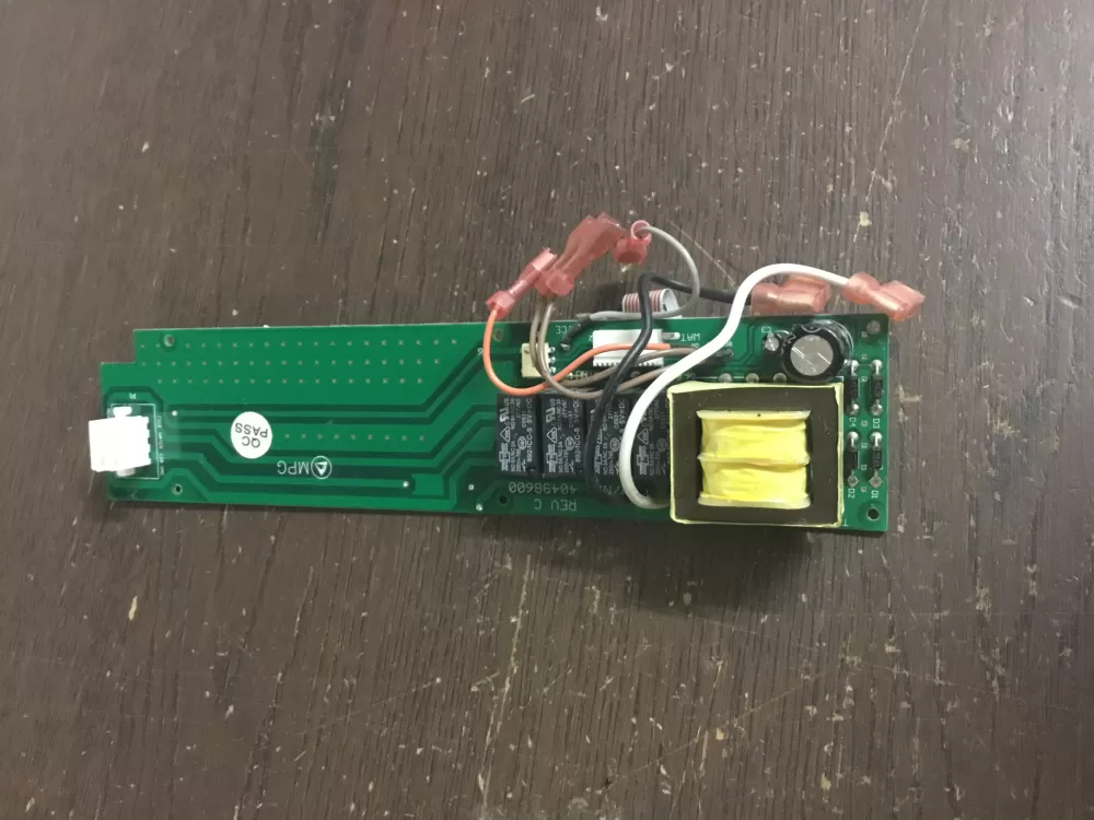 Frigidaire 40498600 Refrigerator Control Board Dispenser AZ18421 | NR64