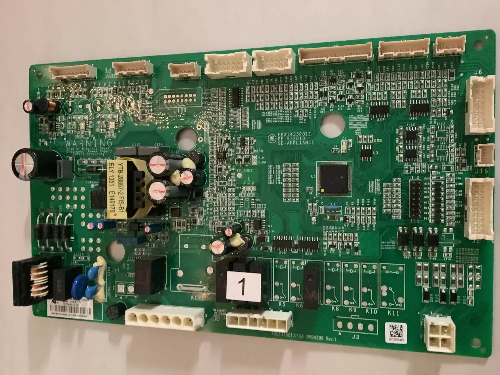 GE  LG  Hotpoint 197D8511G101 70213160101GA EBX1425P011 Refrigerator Control Board