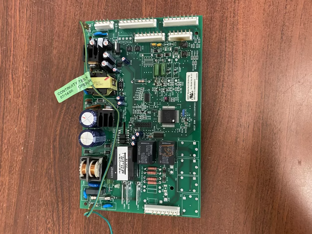 GE  Hotpoint 200D4860G015 EBX1069P005 Refrigerator Control Board