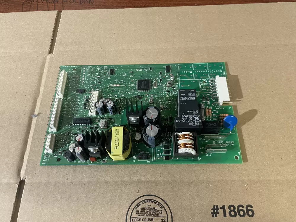 GE EBX1005G01 200D5076G006 70215200401A Refrigerator Control Board