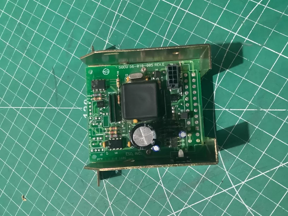 ESD #11-000-021 Card Reader AZ191723 | AR555