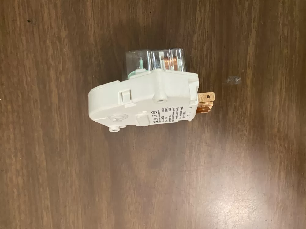 Frigidaire Kenmore 241705101 Refrigerator Defrost Timer AZ55189 | BK1929