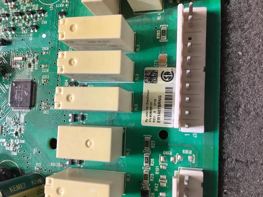 Frigidaire 808069101 5304522753 Refrigerator Control Board AZ120213 | NR2197