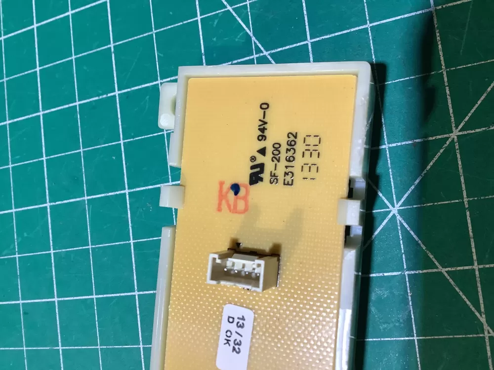 Samsung E316362 Control Panel AZ137051 | NR622